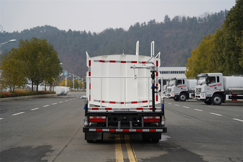 東風股份K6藍牌灑水車 7方（燃油車）